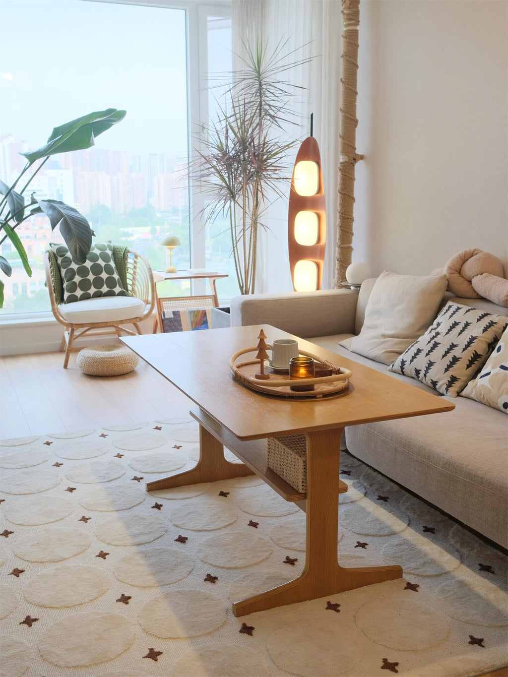 Lampadaire moderne Cato en Marbre Teck