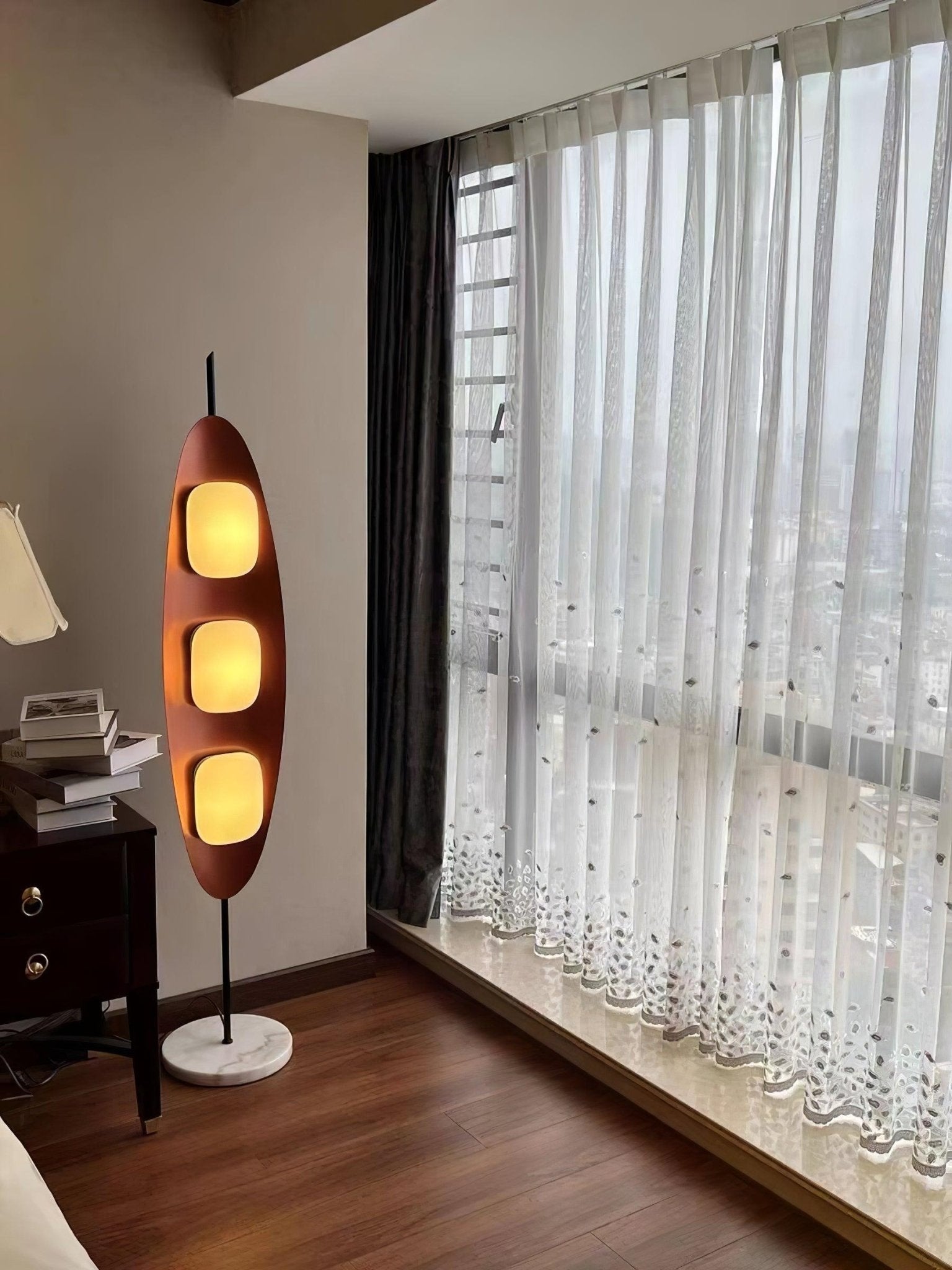Lampadaire moderne Cato en Marbre Teck
