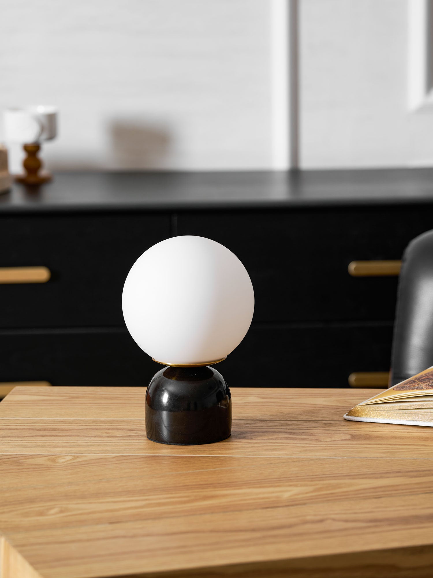 Lampe à poser moderne Pax en Marbre Noir