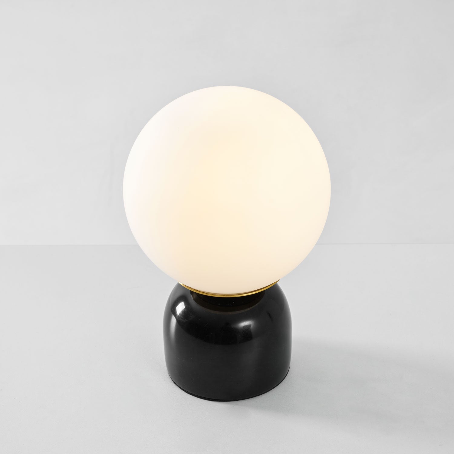 Lampe à poser moderne Pax en Marbre Blanc