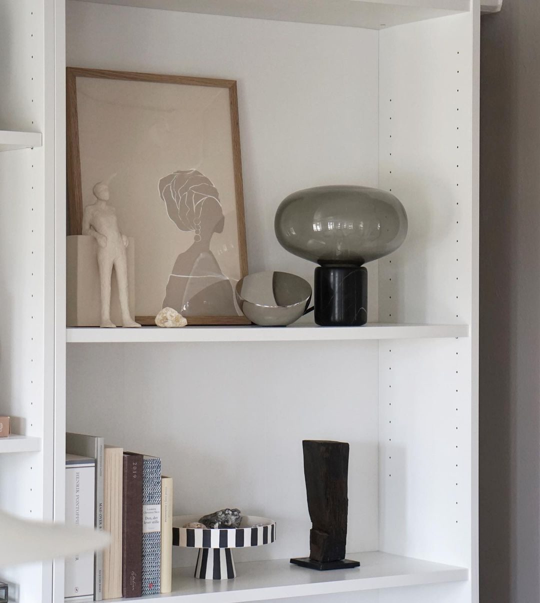 Lampe à poser moderne Eyolf en Marbre Ambre et noir