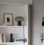 Lampe à poser moderne Eyolf en Marbre Ambre et noir