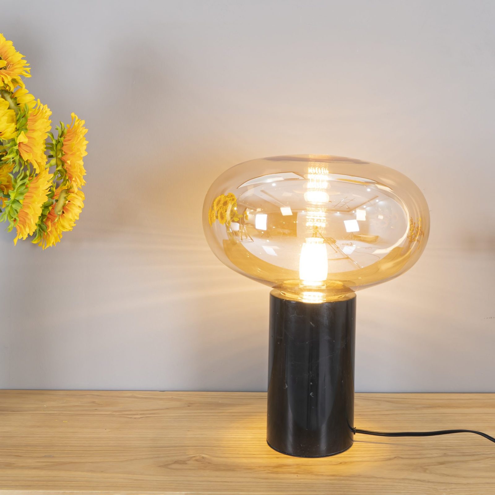 Lampe à poser moderne Eyolf en Marbre Fumé gris et noir