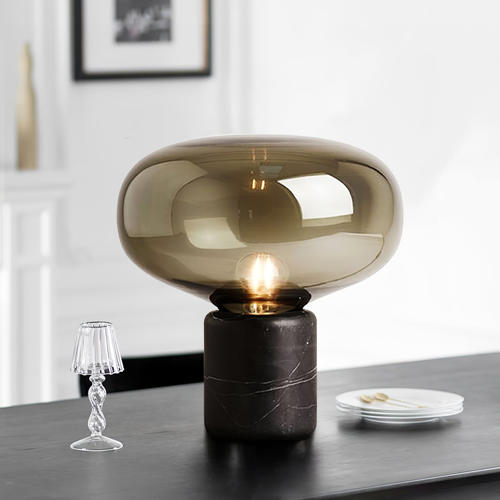 Lampe à poser moderne Eyolf en Marbre Ambre et noir
