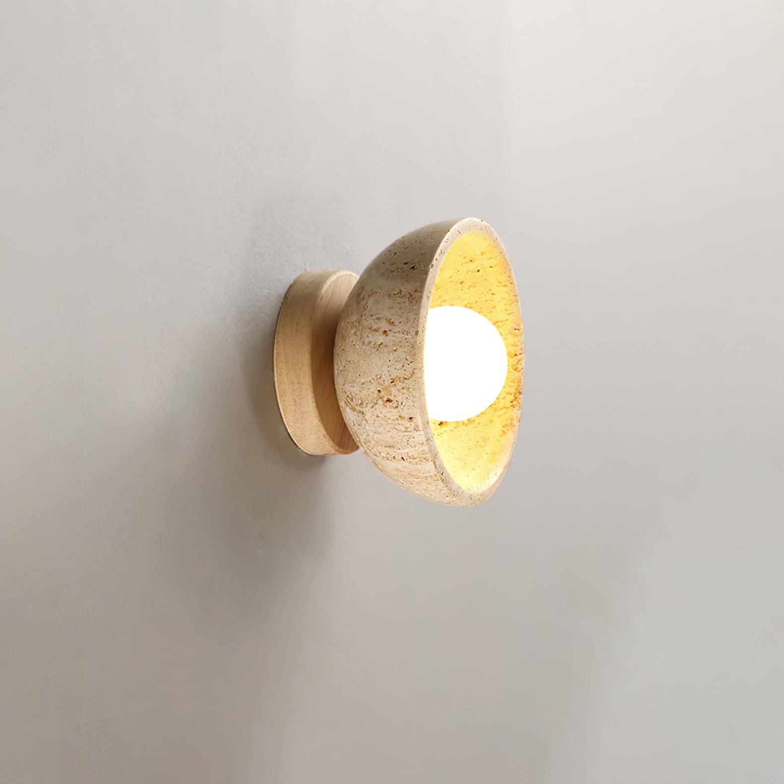 Applique murale moderne Sulev en Bois et travertin jaune