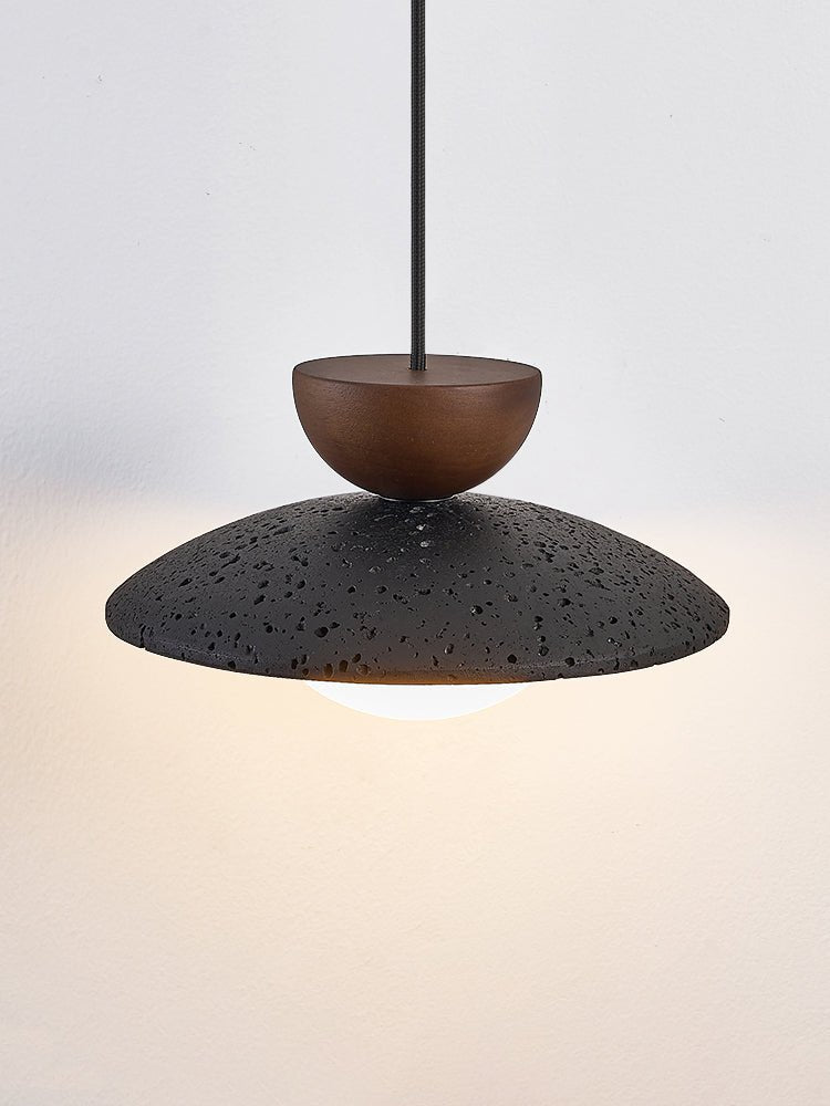 Suspension moderne Raine en Noir travertin et foncé noyer