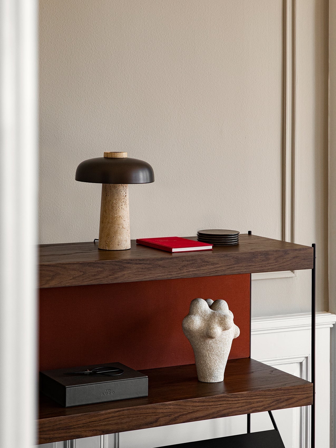 Lampe à poser moderne Jokum en Travertin jaune et blanc