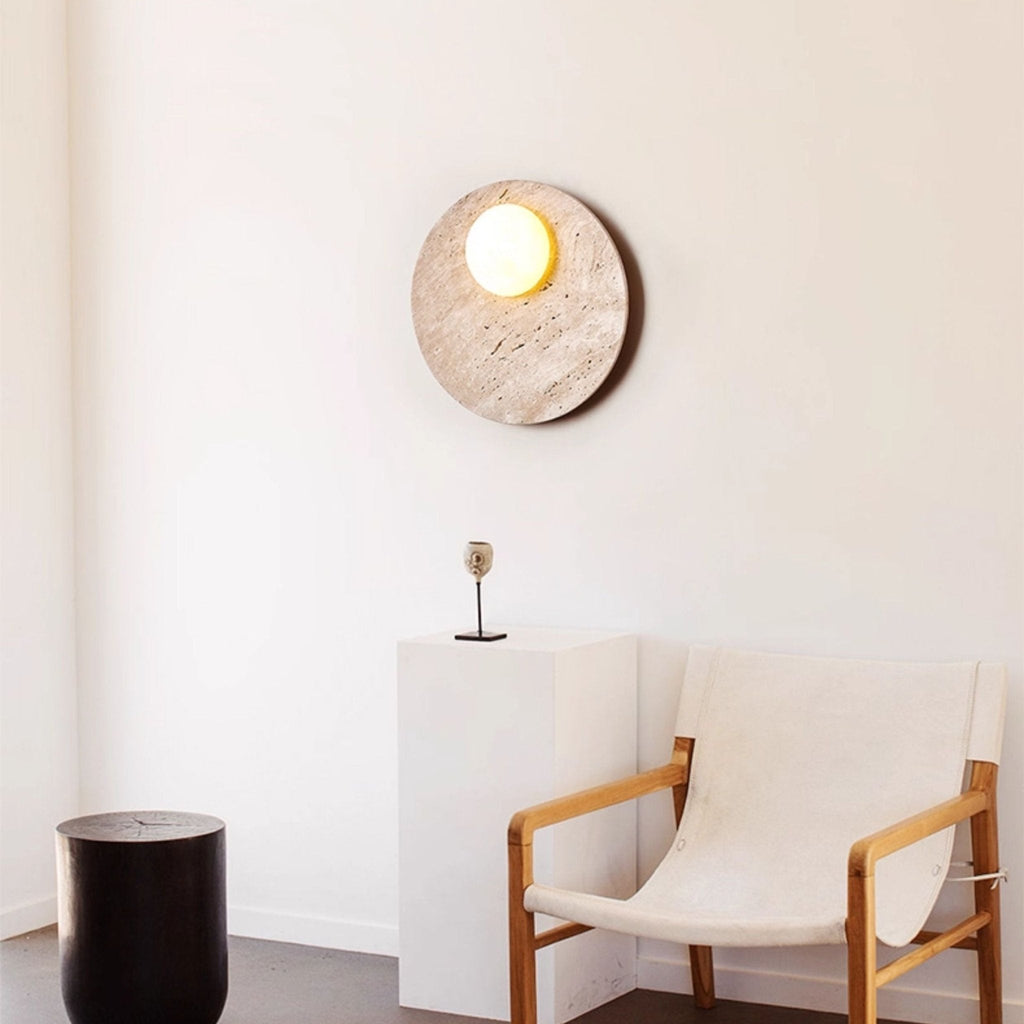 Applique murale moderne Alvid en Travertin jaune et blanc
