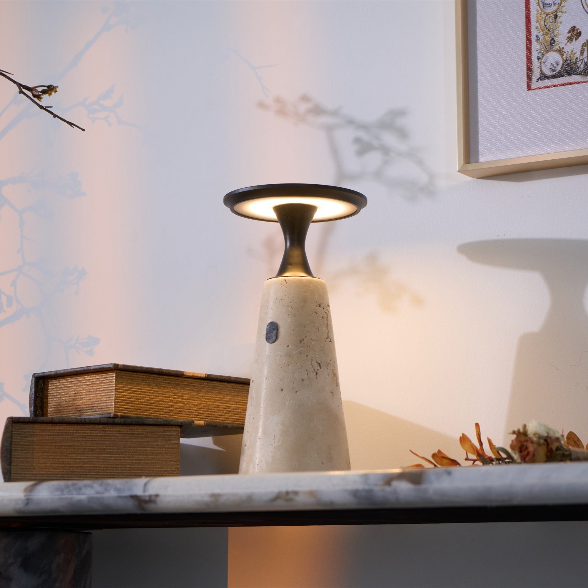 Lampe à poser moderne Toralv en Travertin jaune et noir