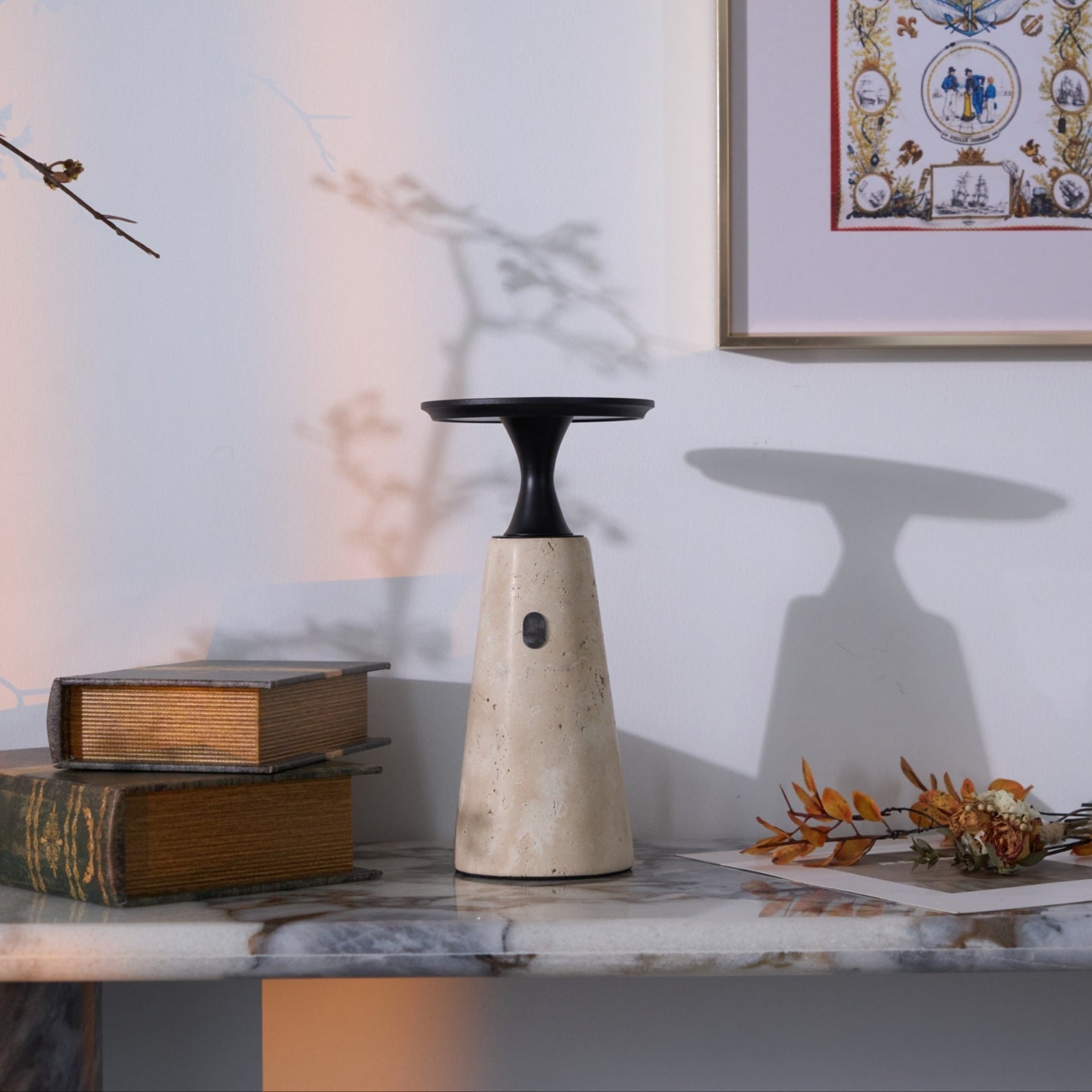 Lampe à poser moderne Toralv en Travertin jaune et noir