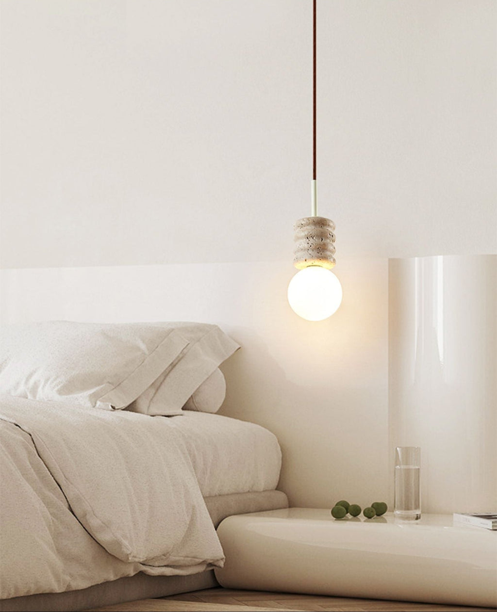 Suspension moderne Magni en pierre Travertin jaune et blanc