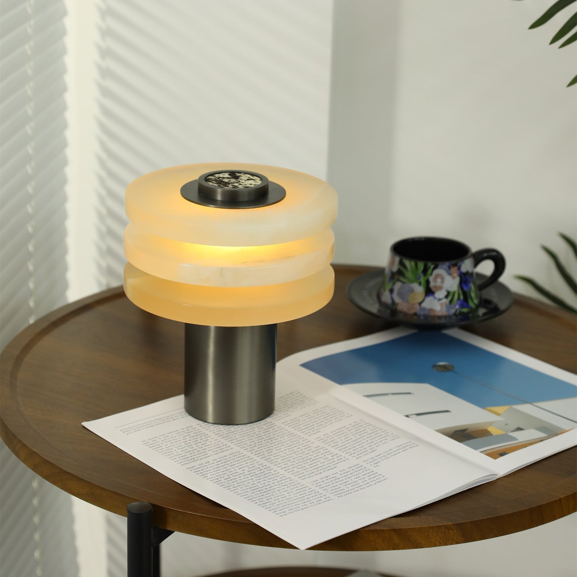Lampe à poser moderne Mogens en Albâtre Argenté et blanc