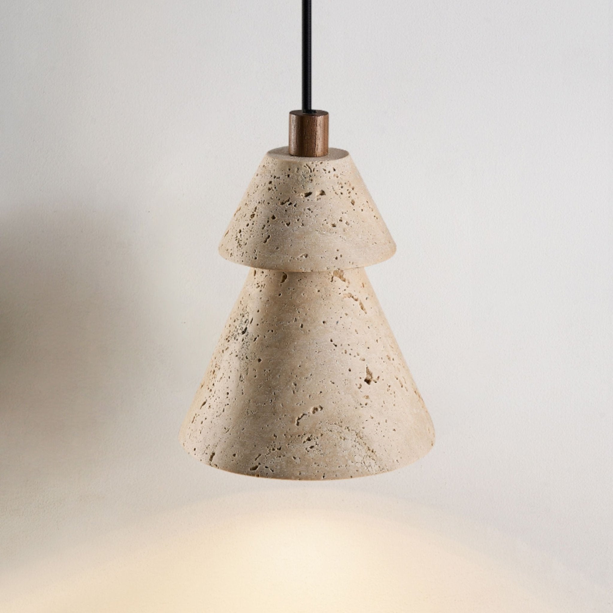 Suspension moderne Lovart en Travertin jaune