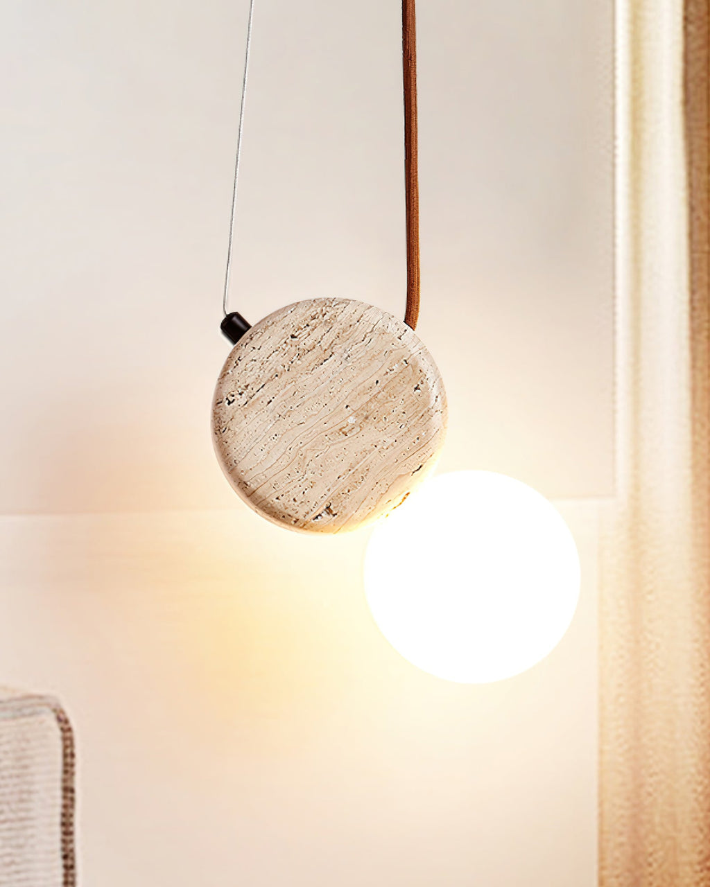 Suspension moderne Osborn en Travertin jaune