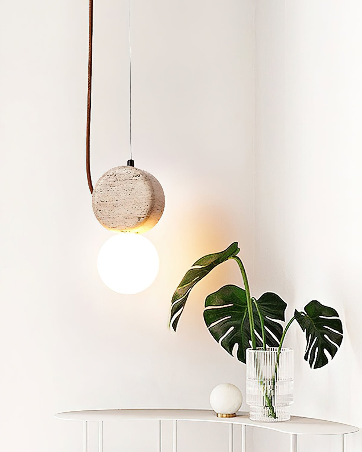 Suspension moderne Osborn en Travertin jaune