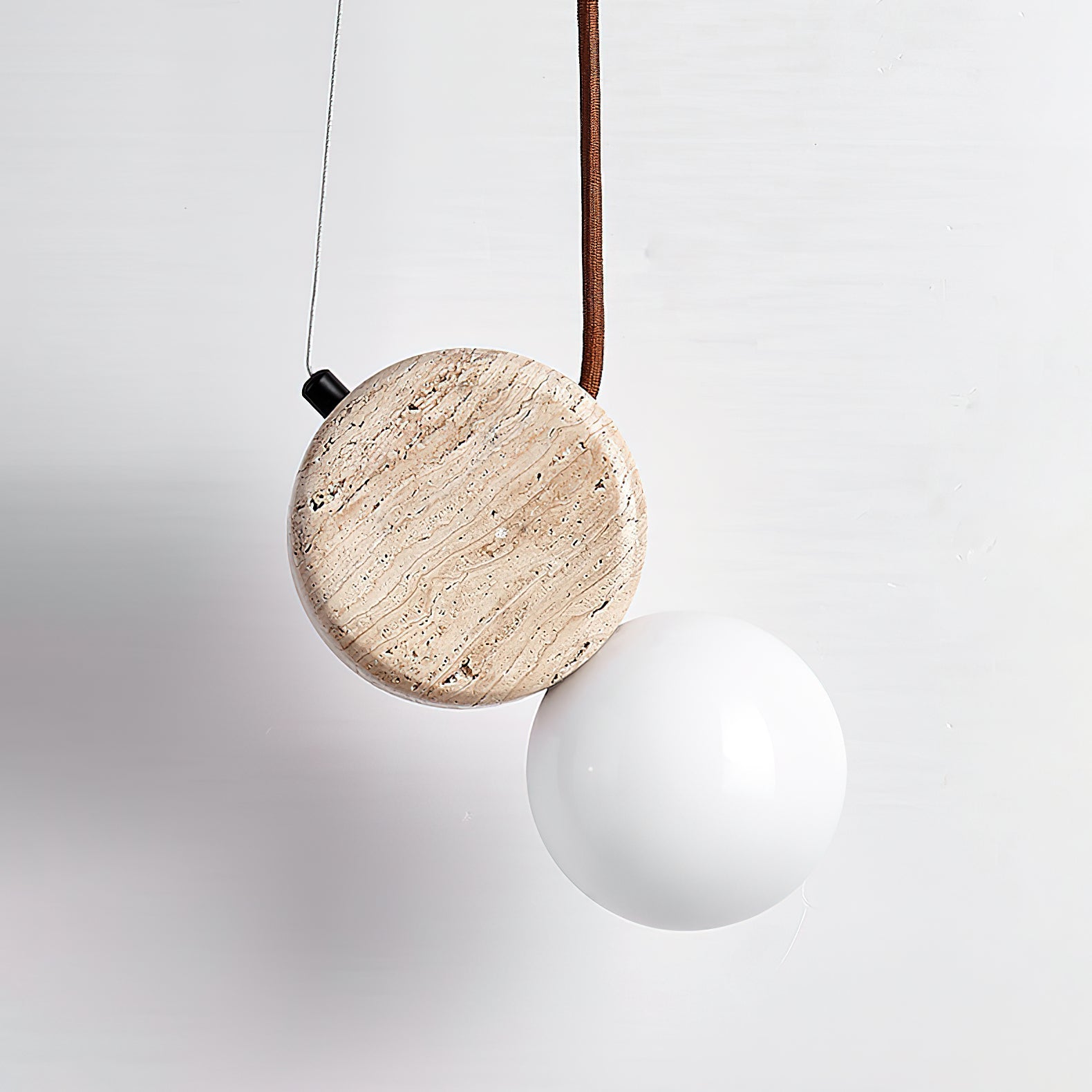 Suspension moderne Osborn en Travertin jaune