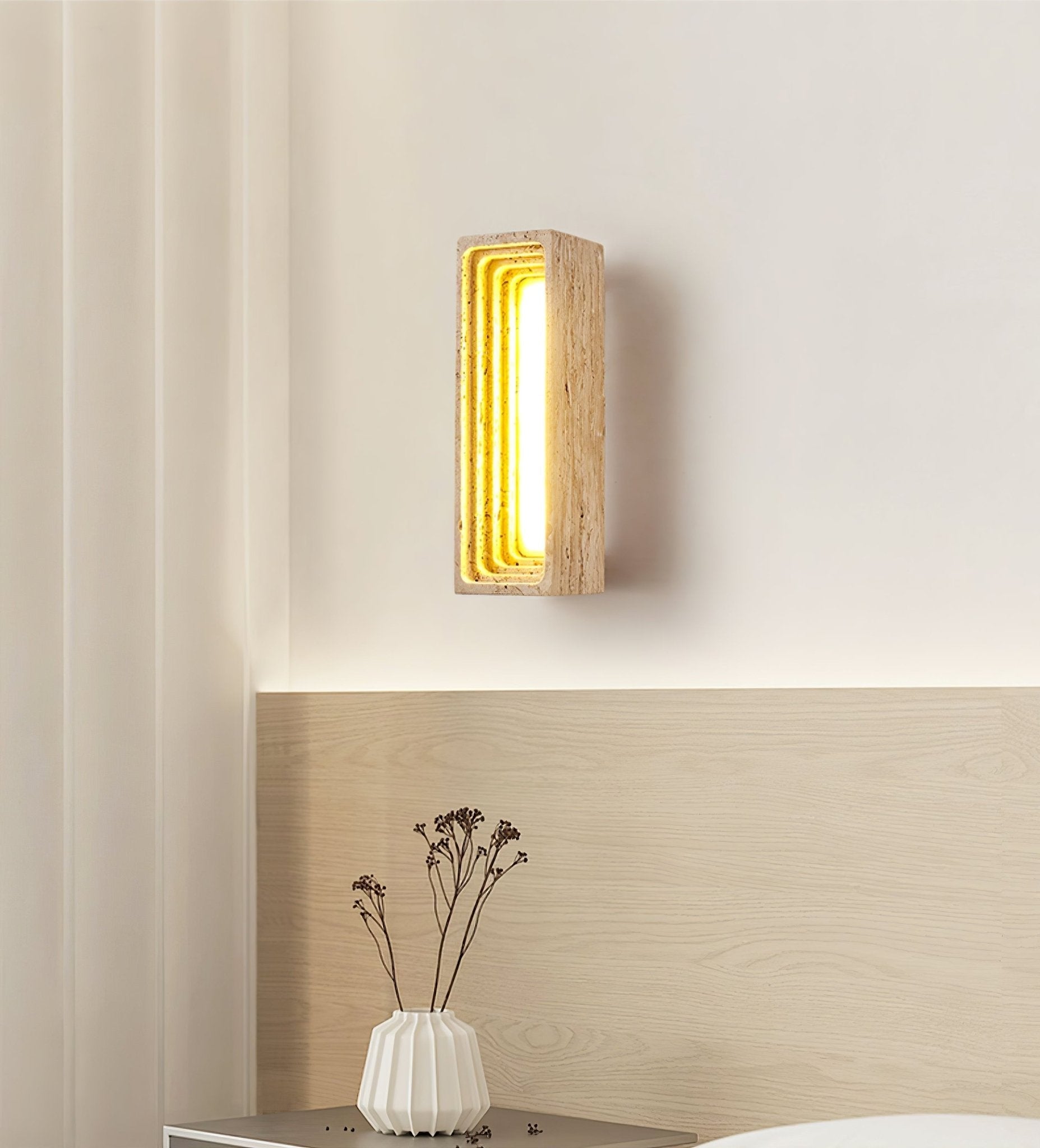 Applique murale moderne Brynn en Travertin jaune