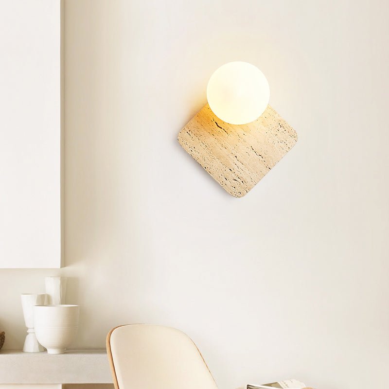 Applique murale moderne Styrkar en Travertin jaune et blanc