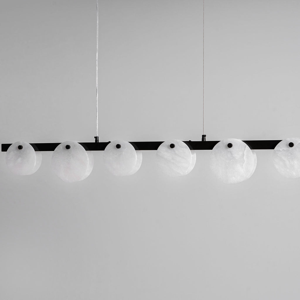 Lustre moderne Enar en Albâtre Laiton et blanc