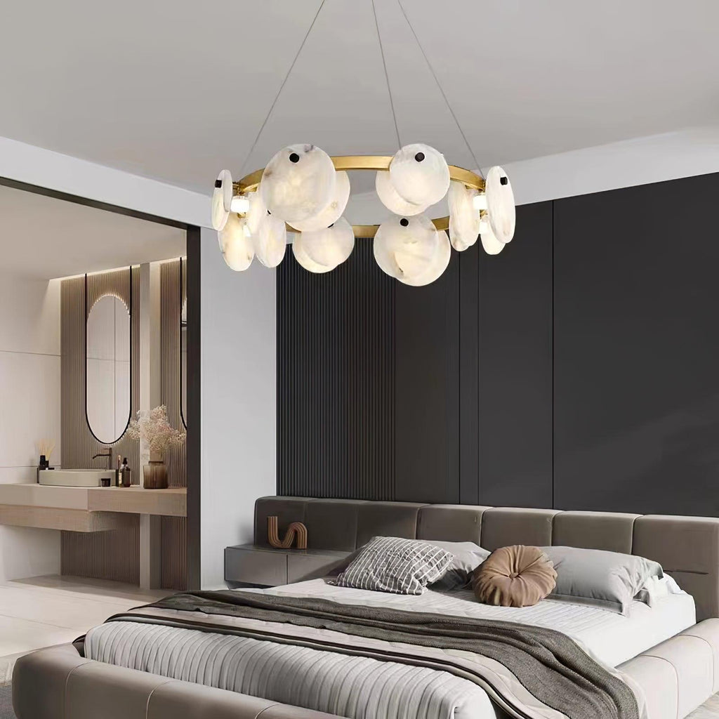 Lustre moderne Tobbe en Albâtre Laiton et blanc