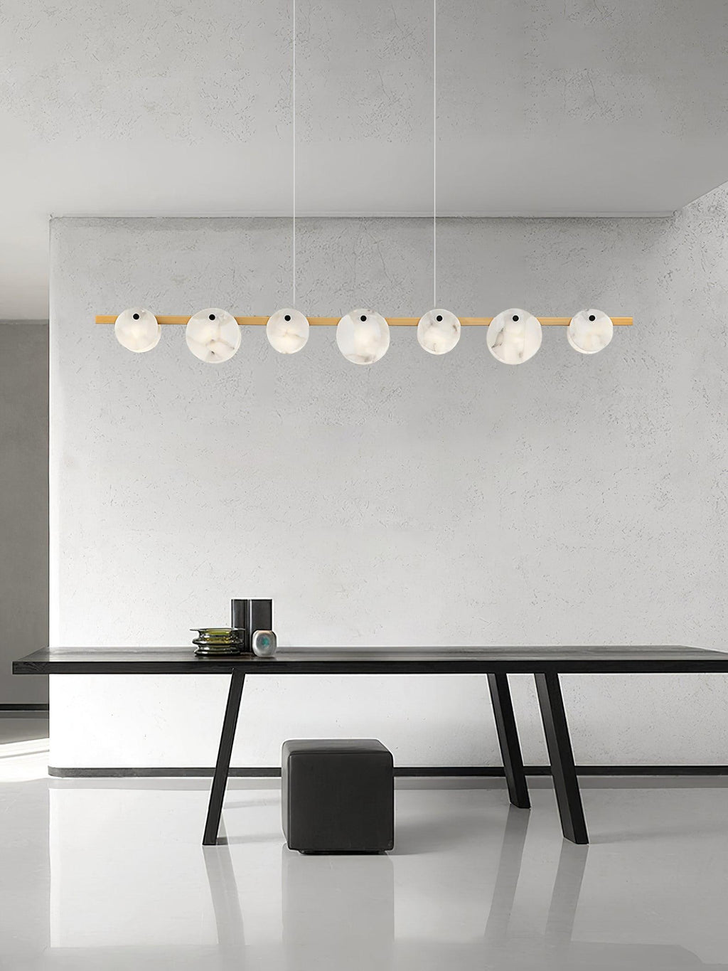 Lustre moderne Enar en Albâtre Noir et blanc