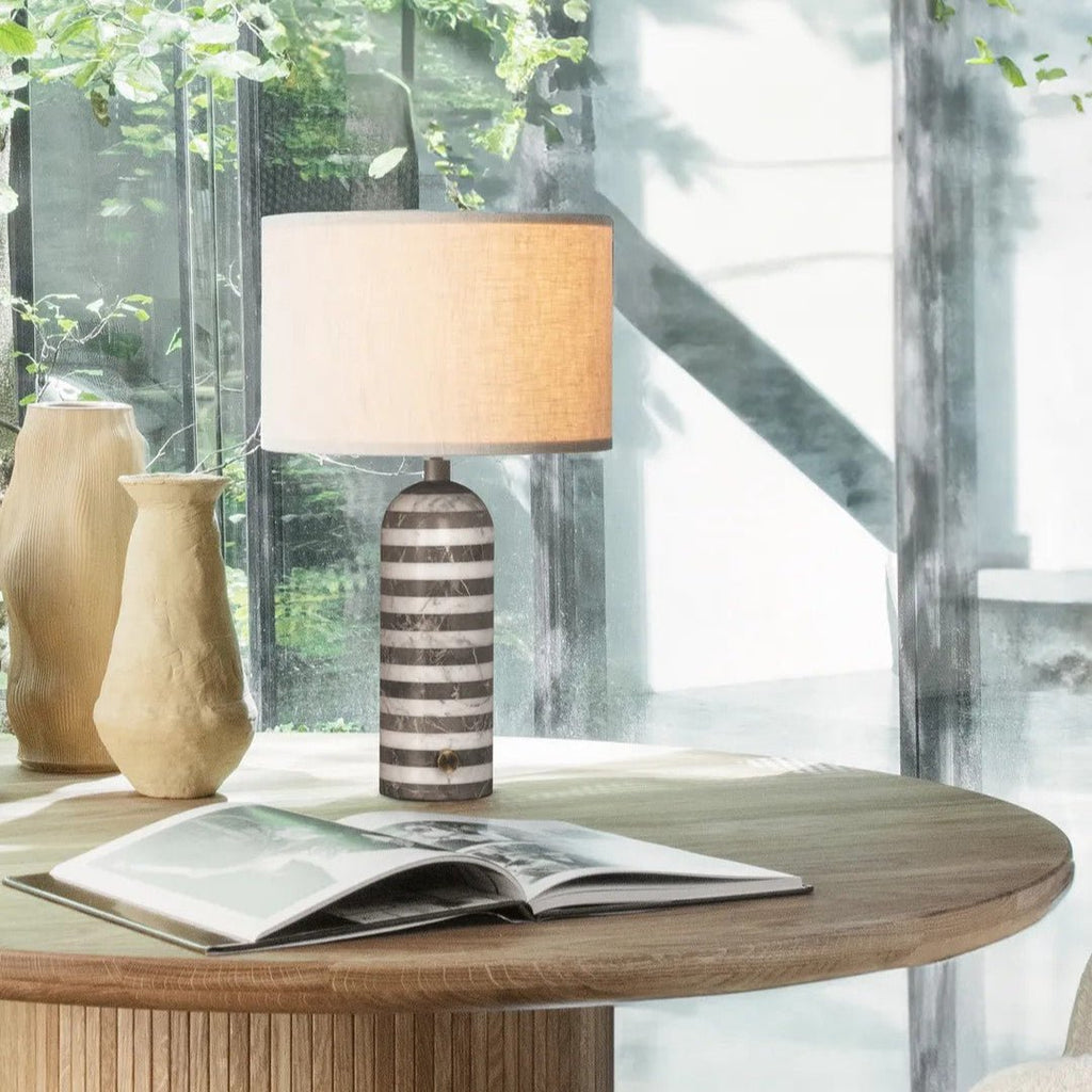 Lampe à poser moderne Gudvard en Marbre Noir et blanc