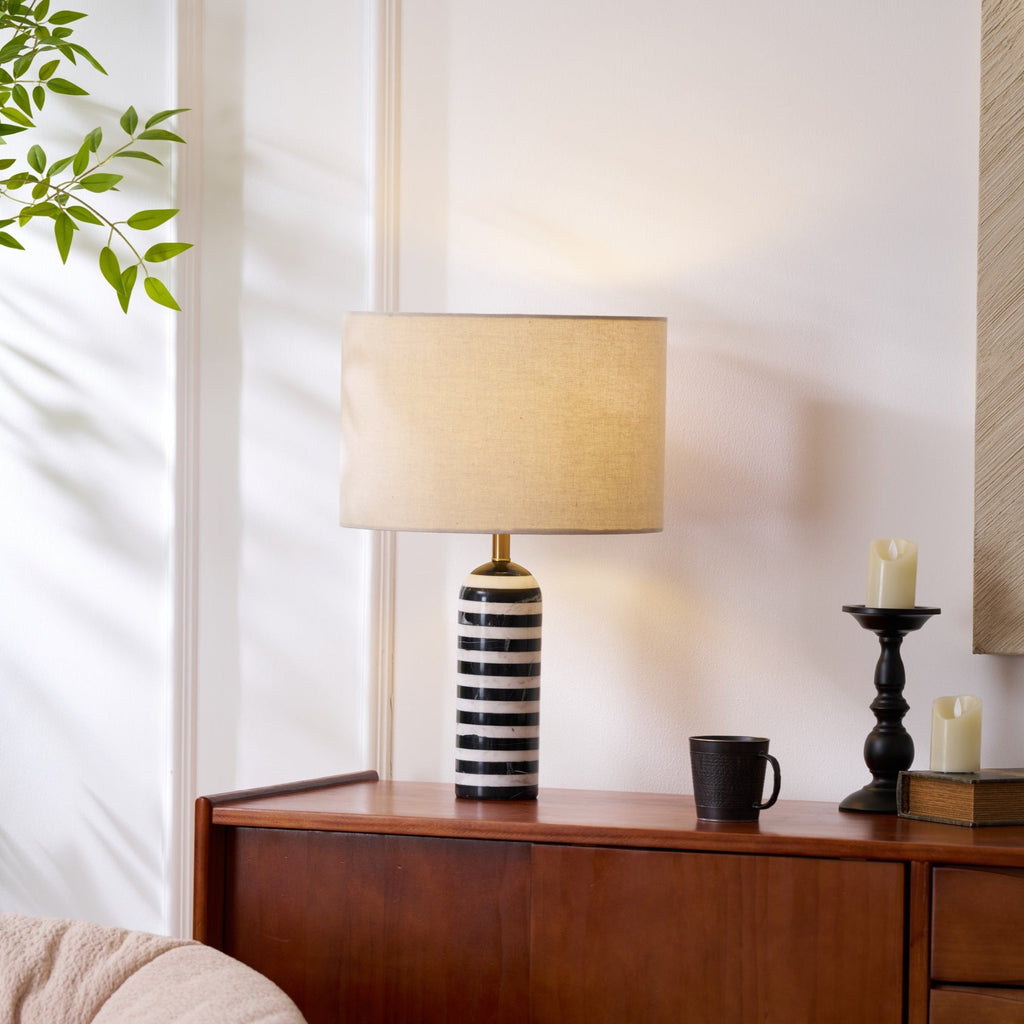 Lampe à poser moderne Gudvard en Marbre Noir et blanc
