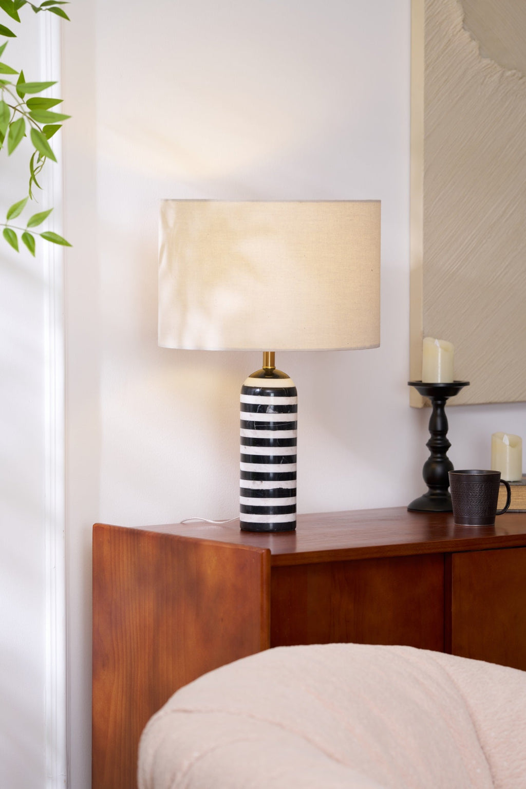 Lampe à poser moderne Gudvard en Marbre Noir et blanc