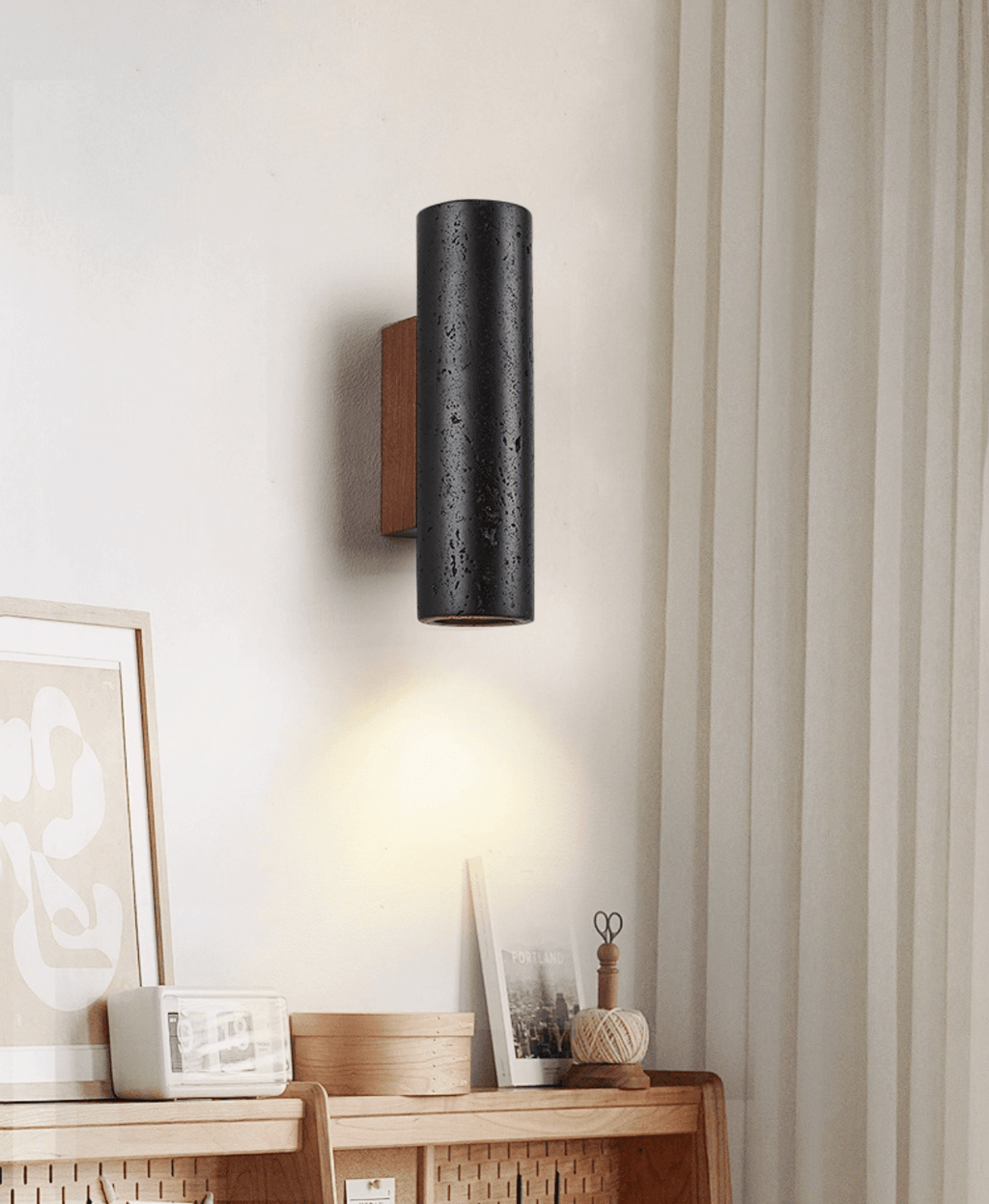 Applique murale moderne Axion en Noyer bois et noir travertin
