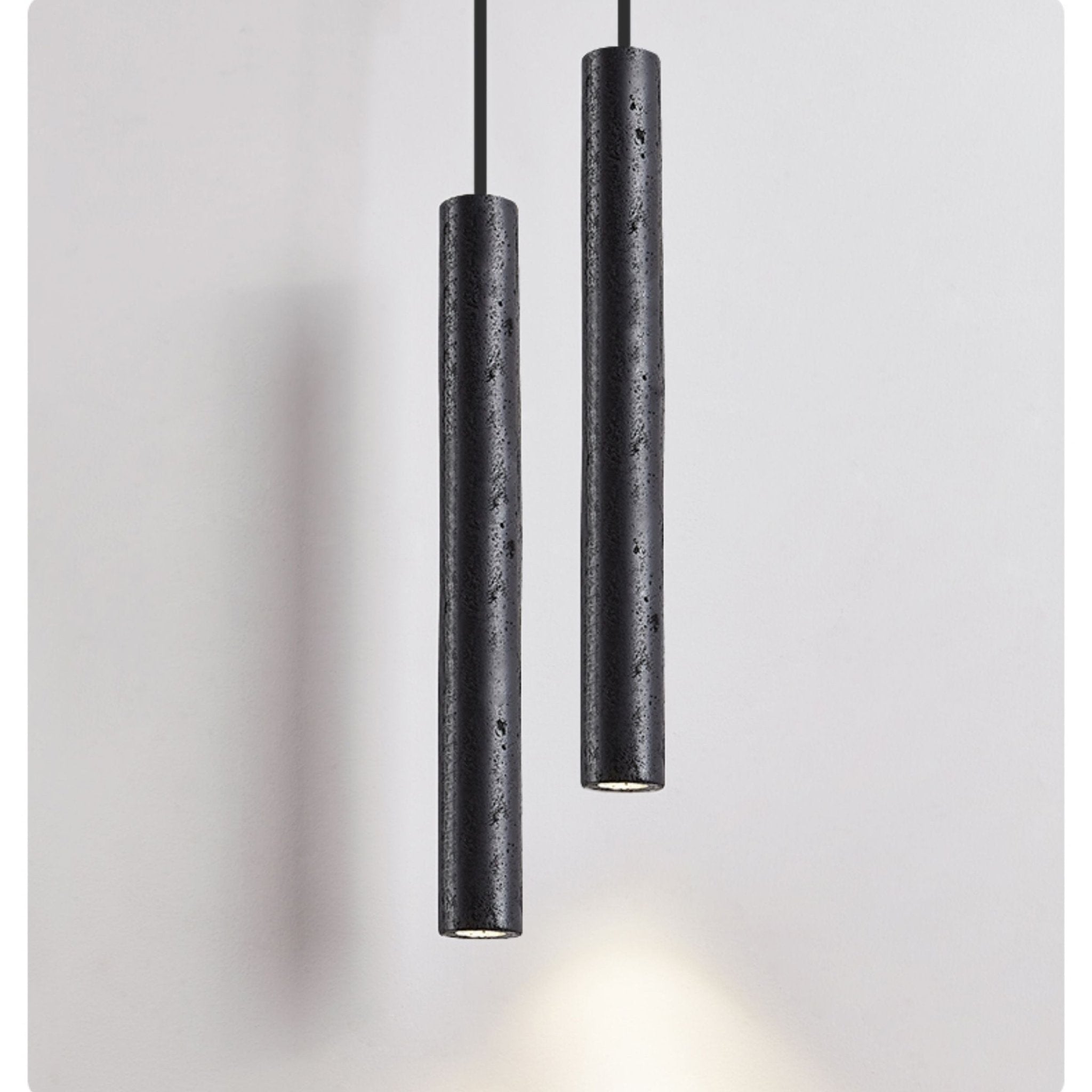 Suspension moderne Stefnir en Noir travertin