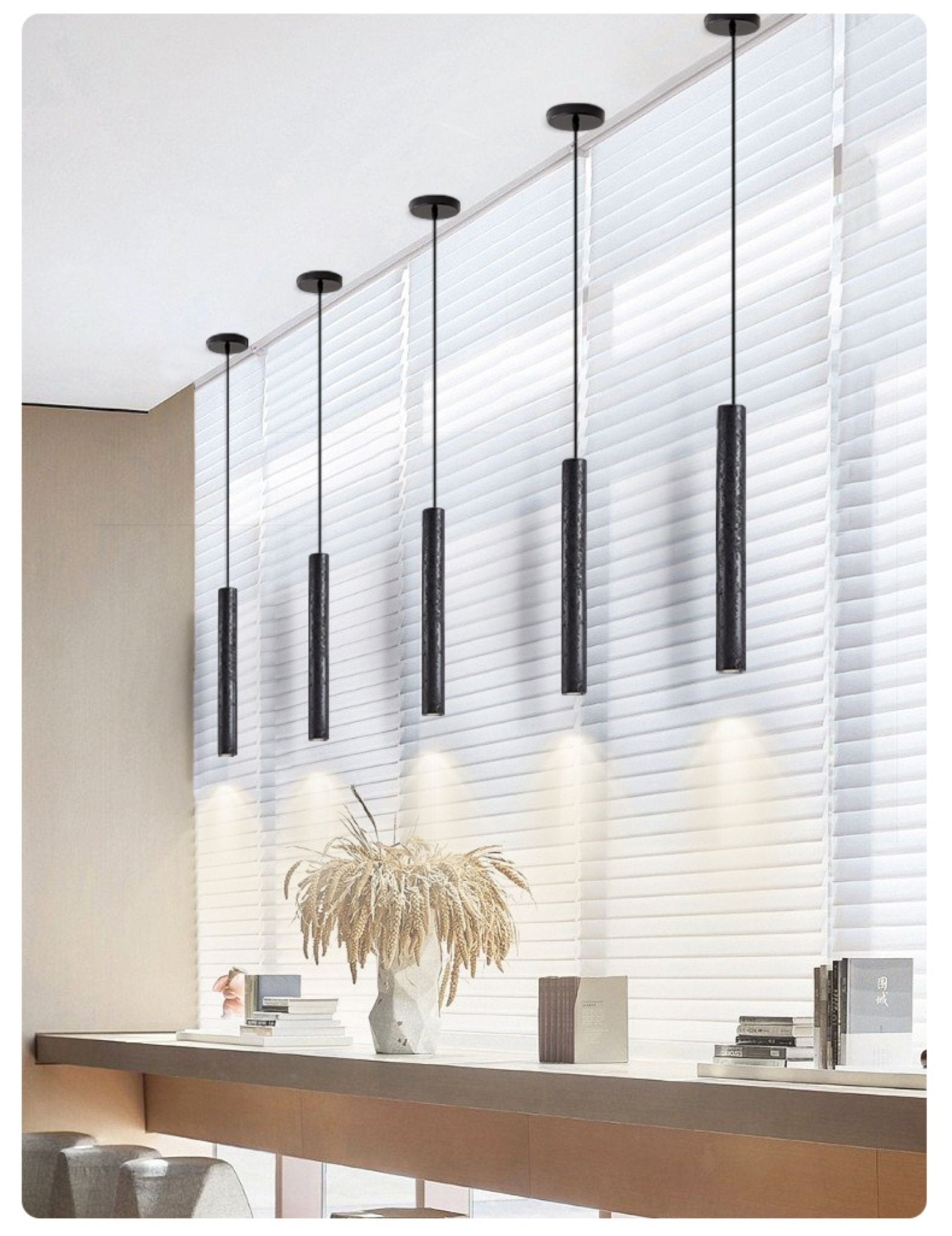 Suspension moderne Stefnir en Noir travertin