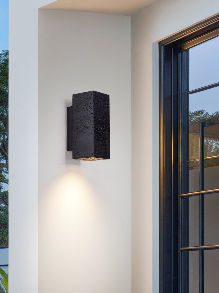 Applique murale moderne Torm en Noir travertin