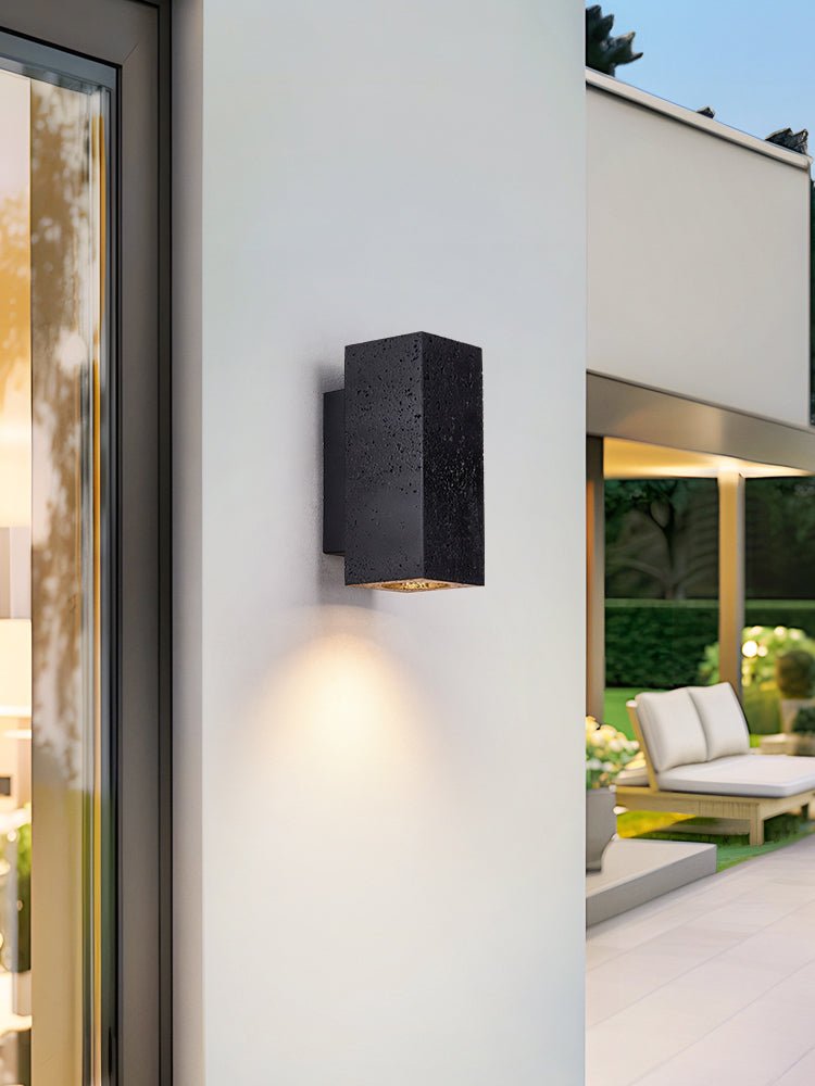 Applique murale moderne Torm en Noir travertin