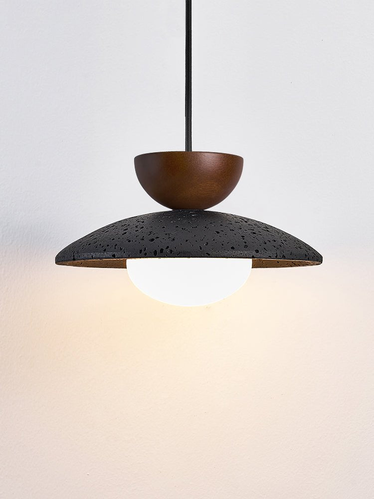 Suspension moderne Hedric en Noyer et noir travertin
