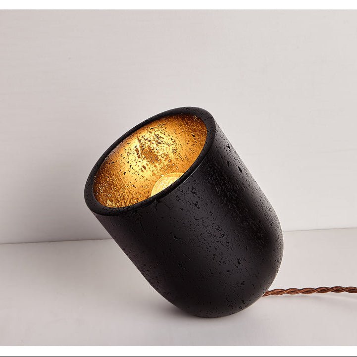 Lampe à poser moderne Arman en Noir travertin