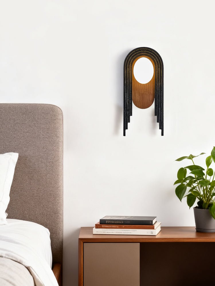 Applique murale moderne Hemmi en Noir travertin et foncé noyer