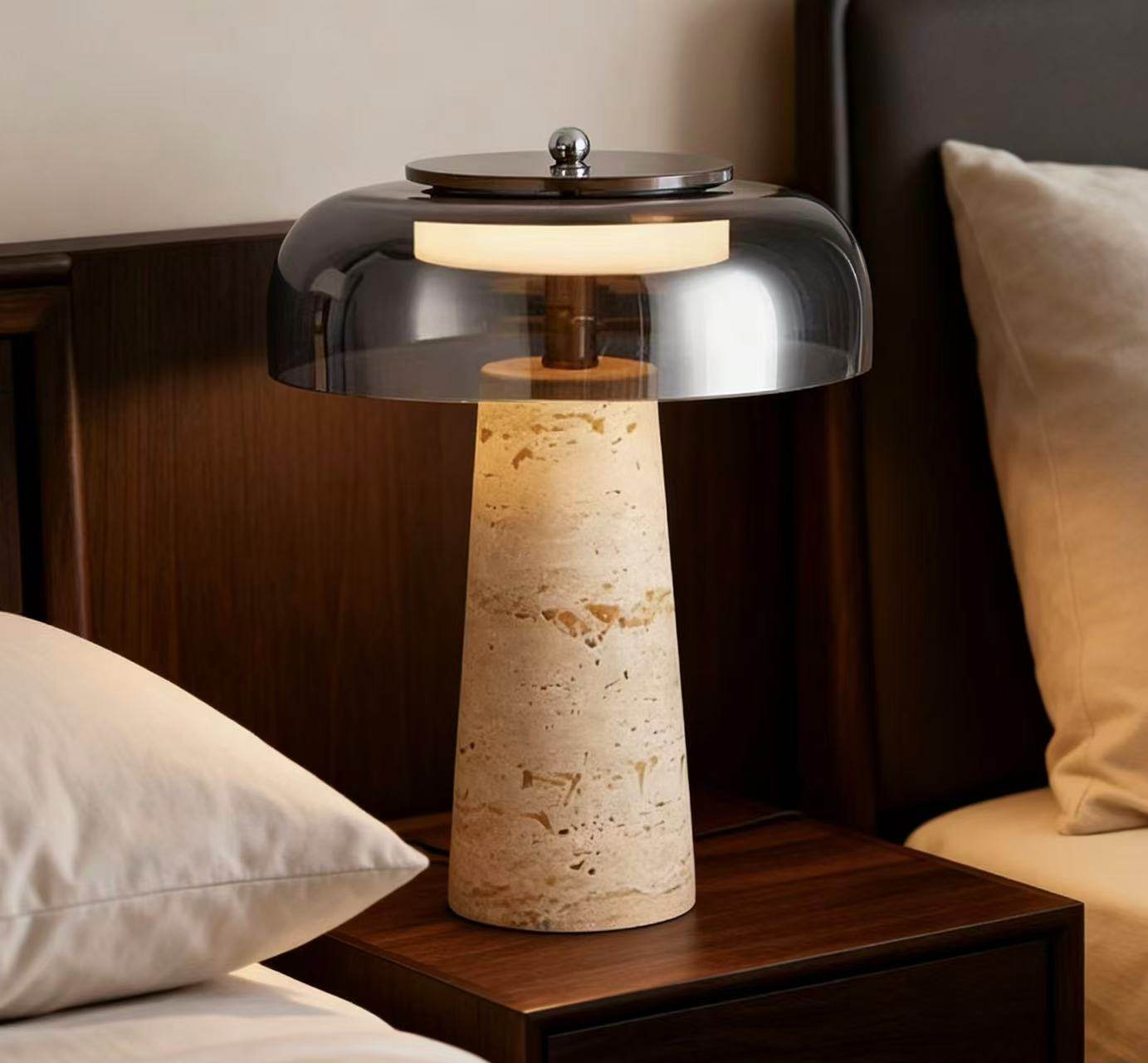 Lampe à poser moderne Kaino en Transparent et travertin jaune