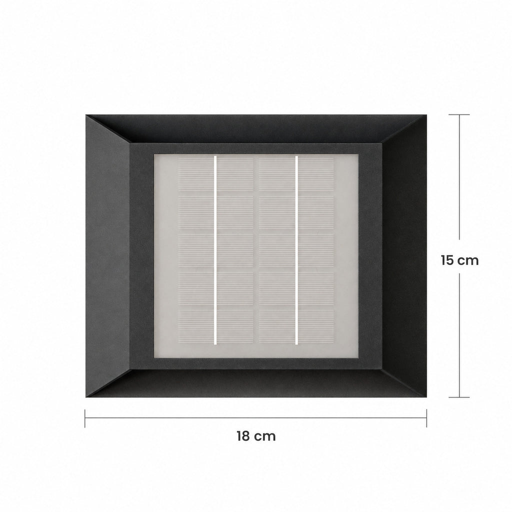 Schéma des dimensions de la version solaire, panneau solaire en façade : largeur 18 cm, hauteur 15 cm