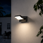 Applique Arvena allumée de nuit, blanc neutre chaud