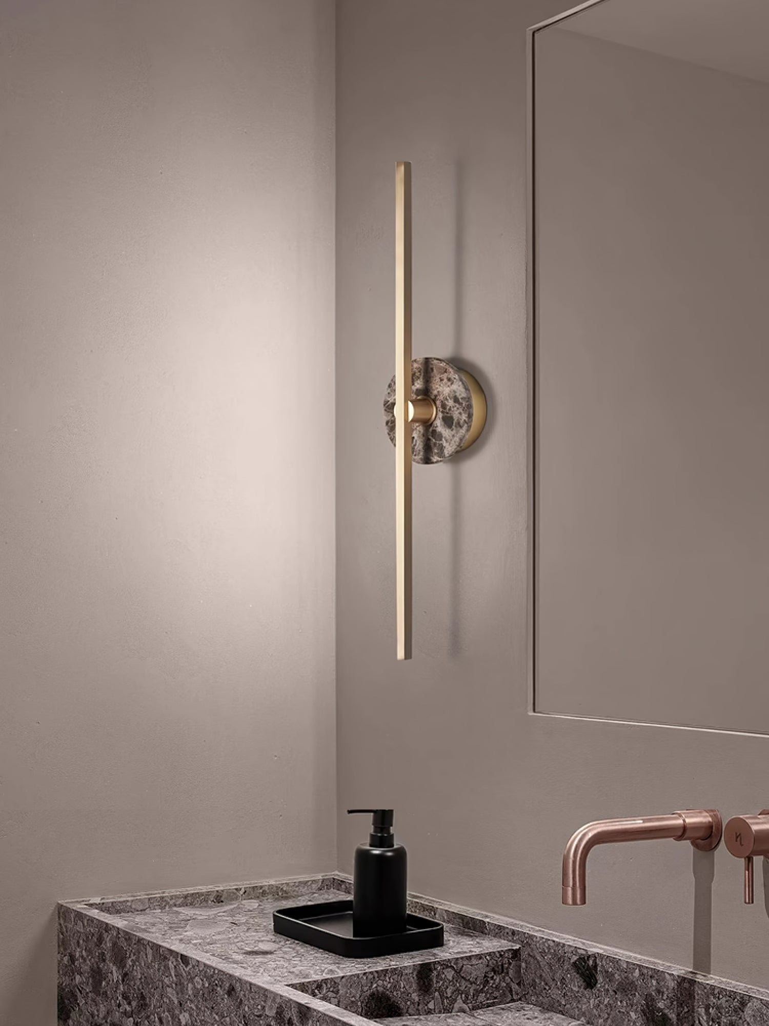 Applique murale moderne Brady en pierre, Marbre Blanc albâtre et doré