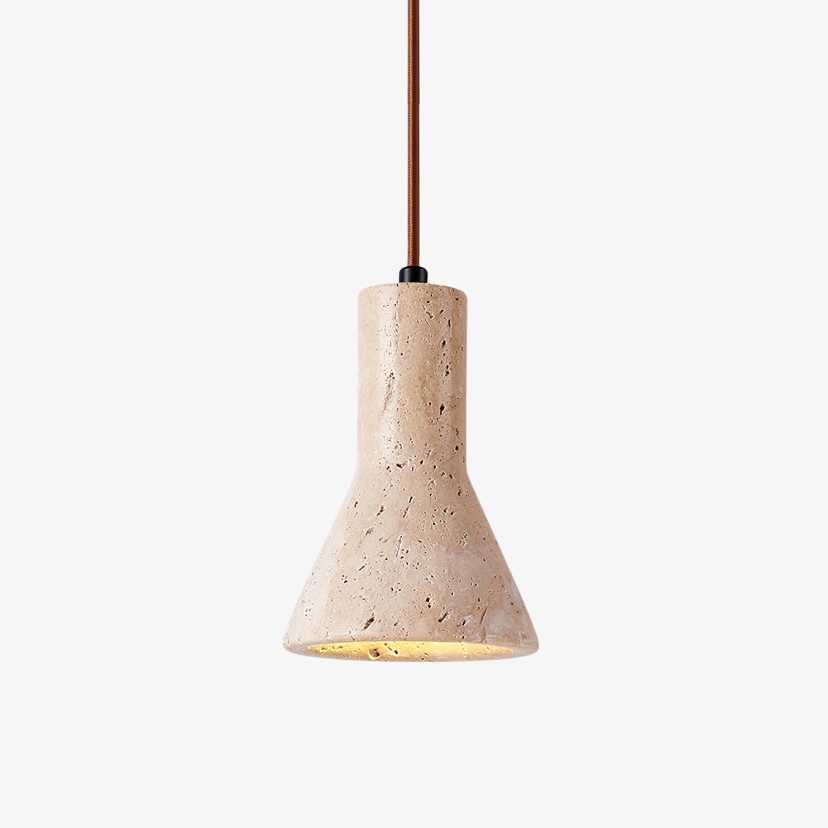 Suspension moderne Nevin en pierre Travertin jaune