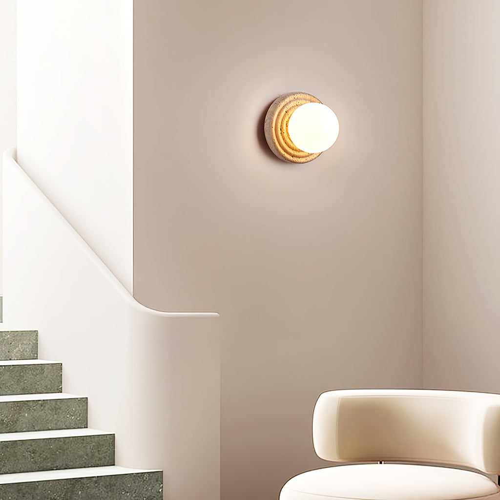 Applique murale moderne Gjermund en Travertin jaune et blanc