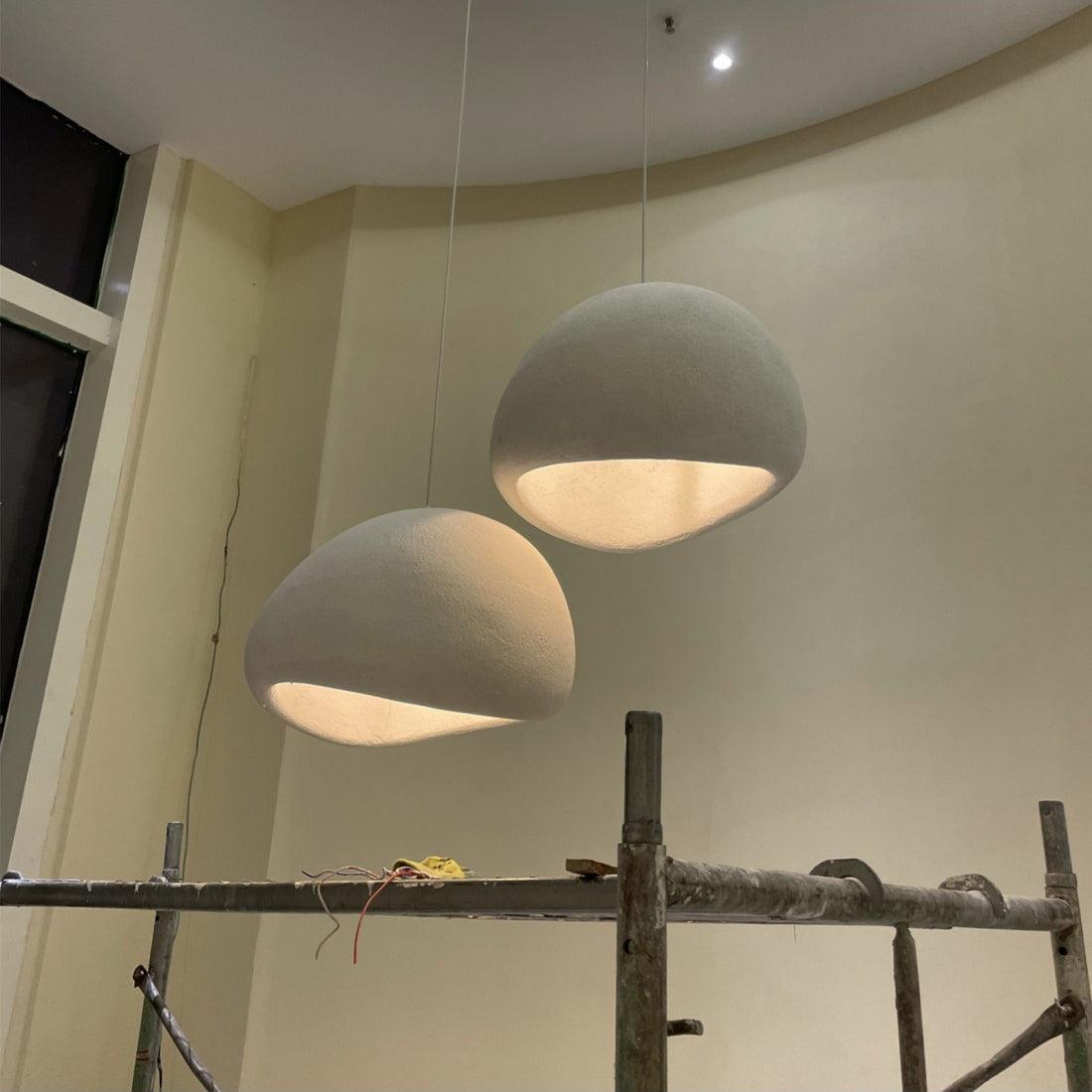 Suspension moderne Greger en Polystyrène noir câble suspendu