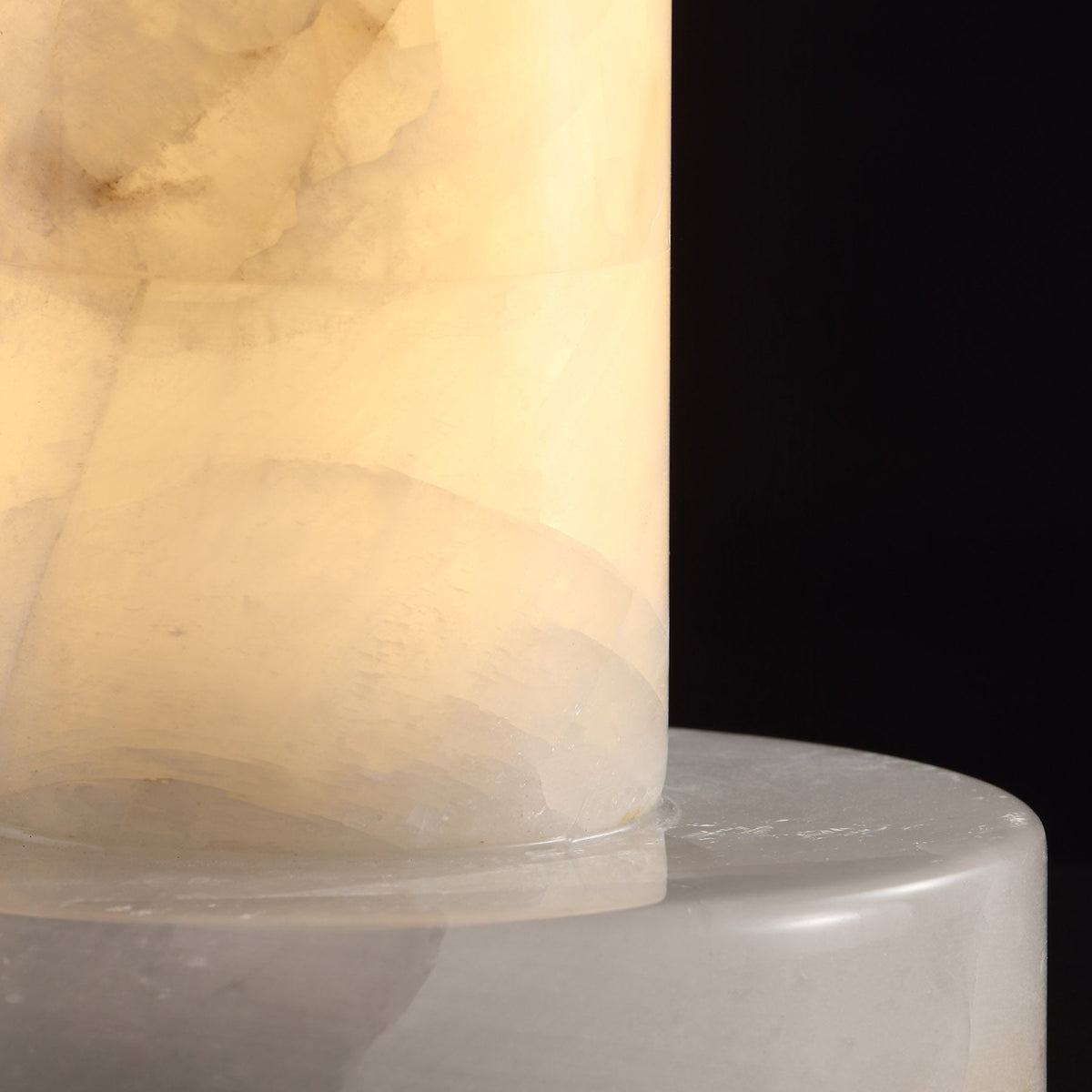 Lilio Column Calcite Floor Lamp