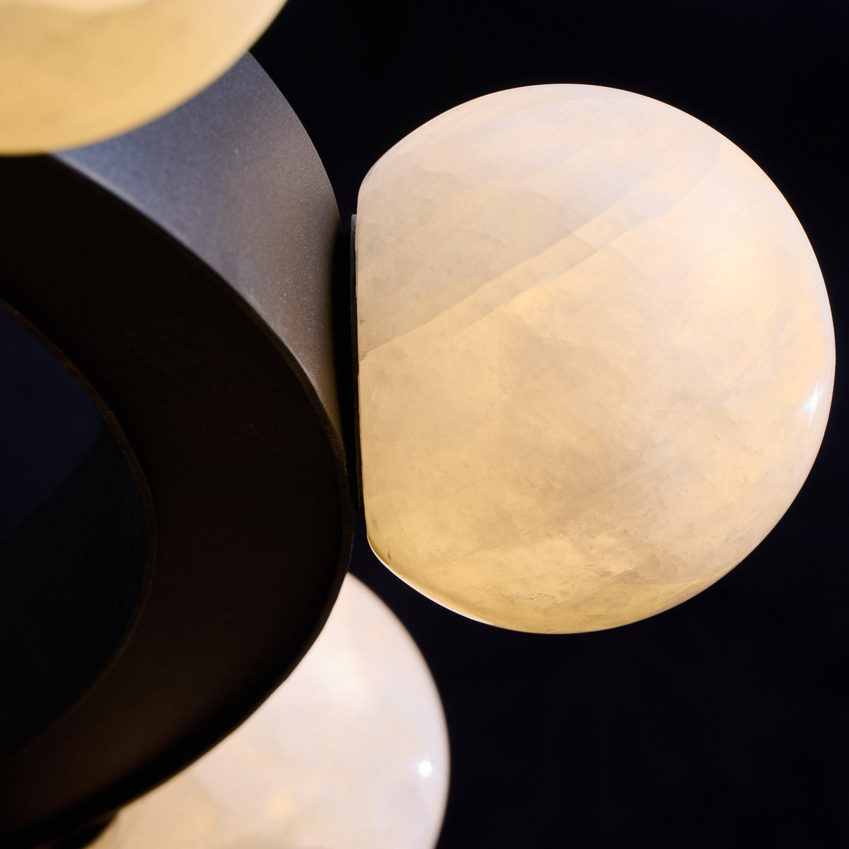 Lodaen Globe Ring Chandelier