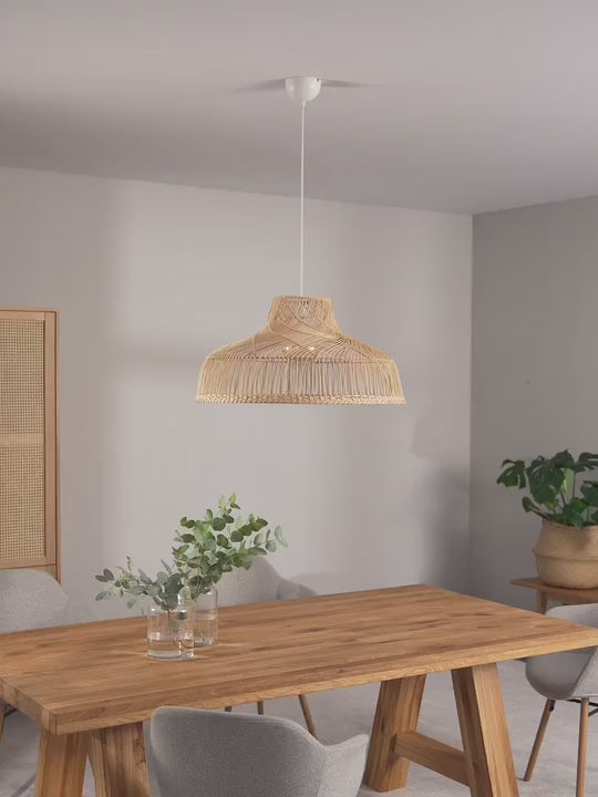 Grande suspension en rotin Vero - vidéo