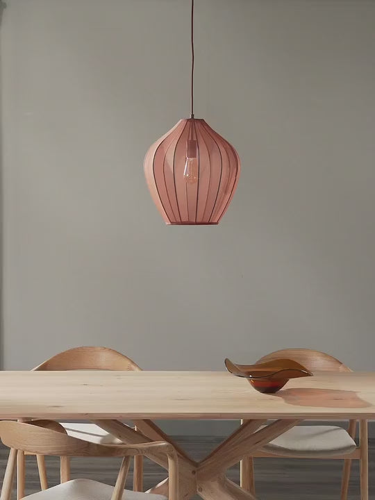 Suspension en tulle Paavo - vidéo