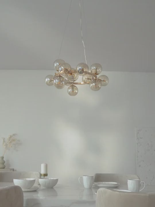 Grand lustre en verre Vic - vidéo