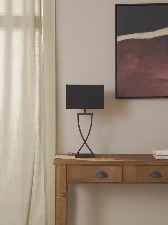 Grande lampe à poser Gudik - vidéo